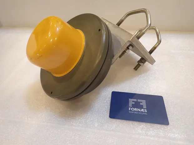 Image 1 of 2 - Fugro DGPS Antenne - AD430-3141