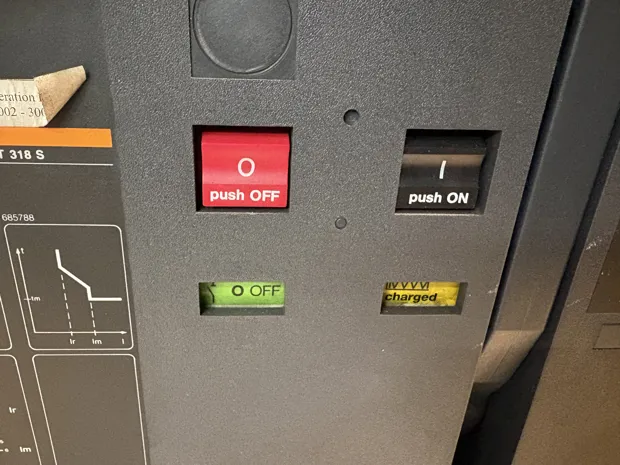 Image 4 of 6 - MERLIN GERIN - M20N1