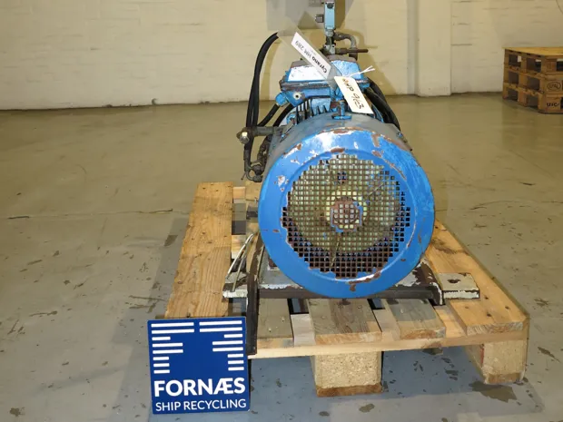 Image 4 of 7 - HP963