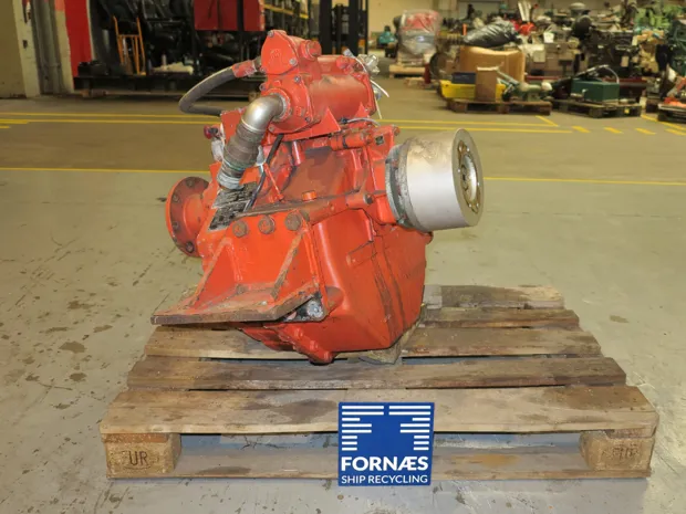 Image 2 of 6 - Twin Disc - MGX-5135RV