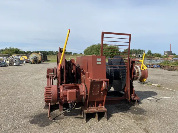 Image 2 of 11 - Anchor winch