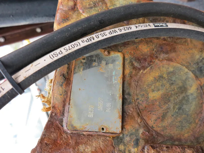 Image 3 of 6 - TMP - Foldekran