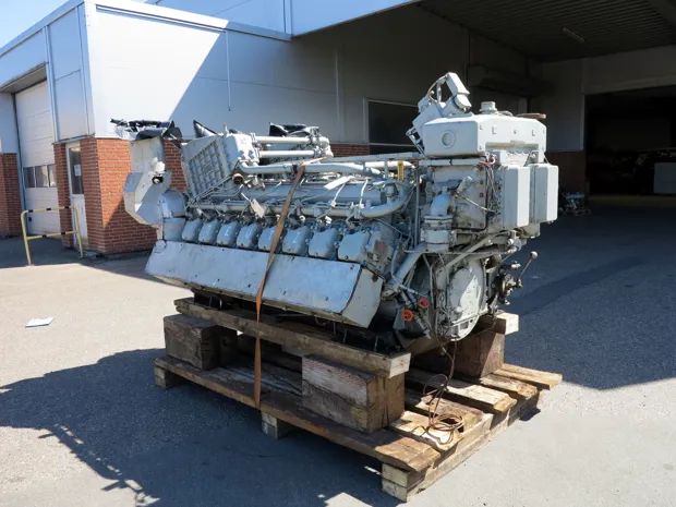 Image 2 of 6 - Deutz - SBA 16M 816
