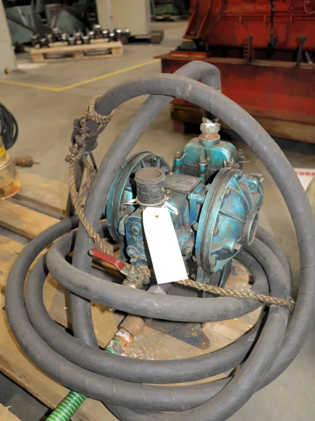 Image 1 of 2 - Sandpiper - Model SB1-A. Type SB-4-A