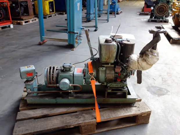 Image 2 of 4 - Hatz - E673RK