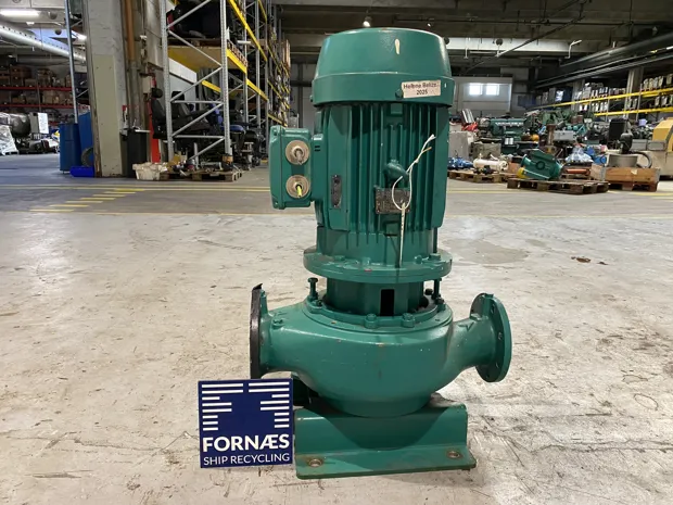 Image 2 of 8 - Azcue - VM100/26A