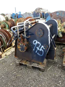 Trawl winch