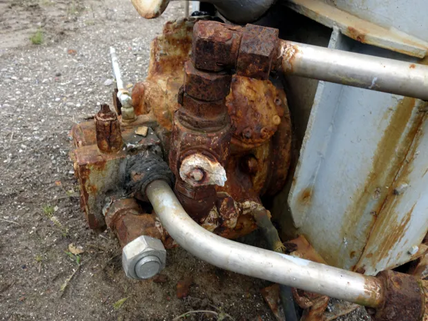 Image 5 of 5 - Trawl winch