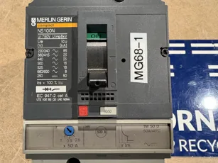 Merlin Gerin - Compact