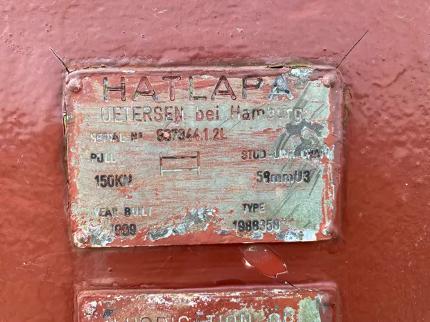 Image 10 of 11 - Anchor winch