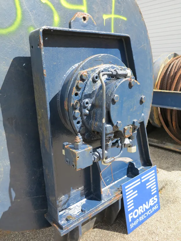 Image 3 of 5 - ND347