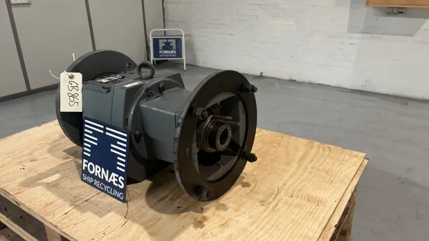 Image 8 of 9 - SEW-EURODRIVE - RF87 AM160