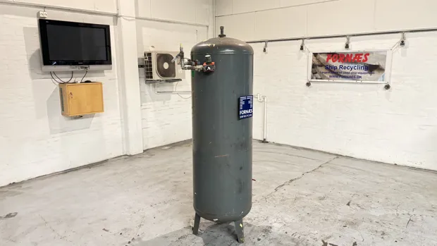 Image 3 of 7 - DANA-tank air tank - 500 liters