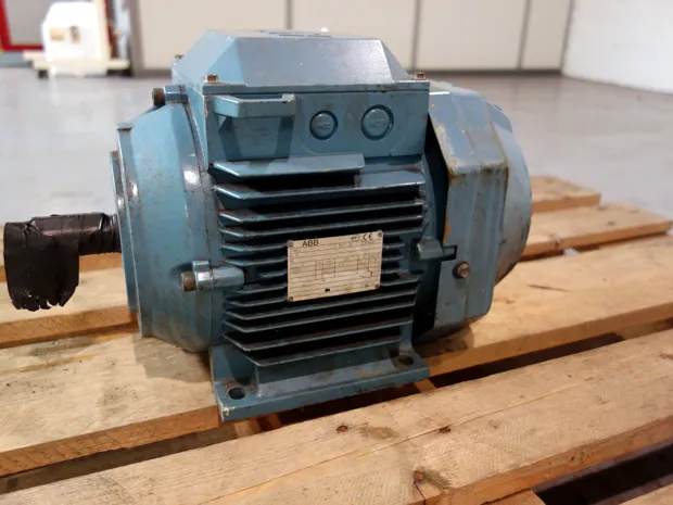 Image 1 of 4 - ABB - M3AA 112 M4