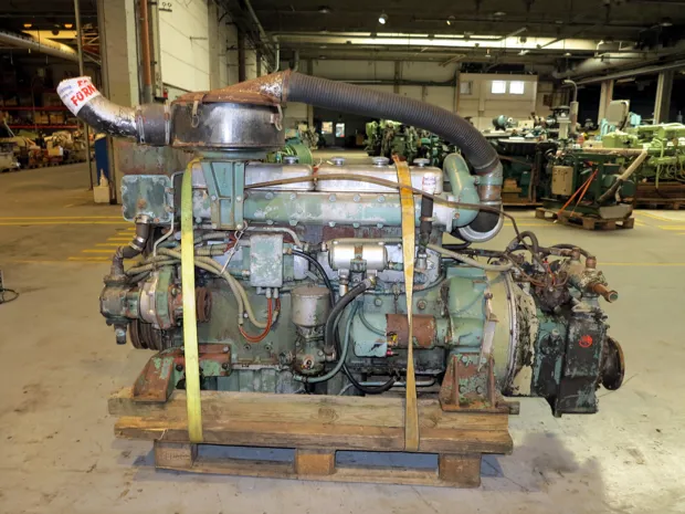 Image 5 of 8 - Scania - DS11 R82ABV