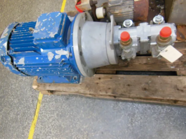 Image 2 of 3 - HP332