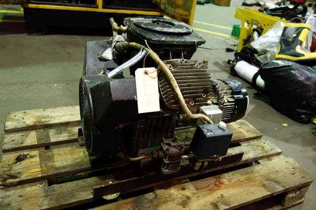 Image 2 of 3 - Atlas Copco - LT 315