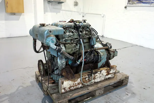 Image 4 of 5 - Deutz - 4 cyl.