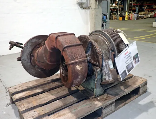 Image 3 of 6 - MAN B&W-SsangYong - MAN NR 15/R151