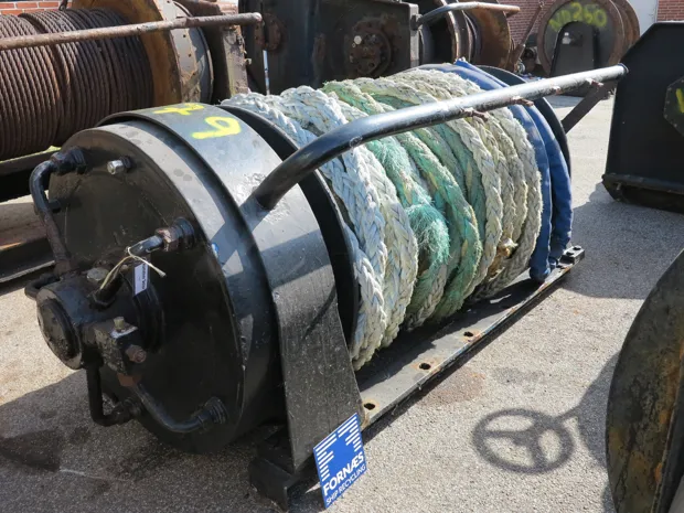 Image 4 of 6 - Trawl winch