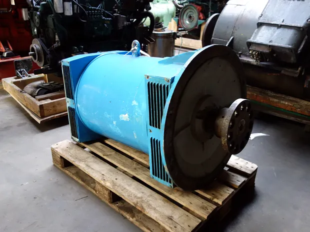 Image 2 of 3 - EL1325