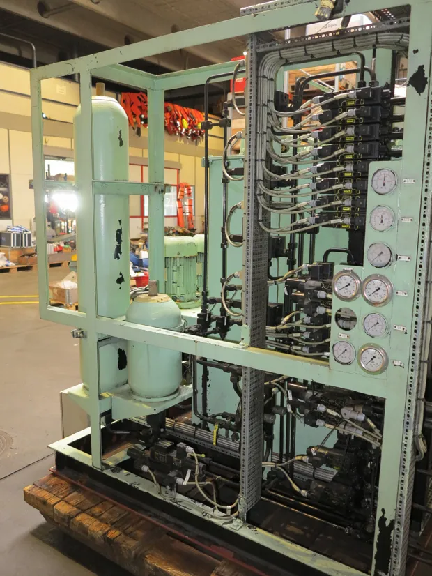 Image 2 of 8 - HS298