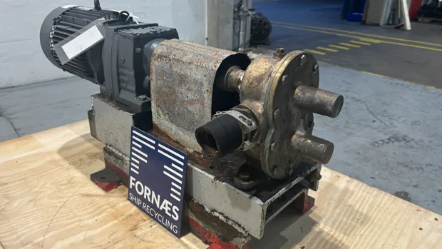 Image 5 of 9 - Delta Pumpefabrikk -  400-200 PT