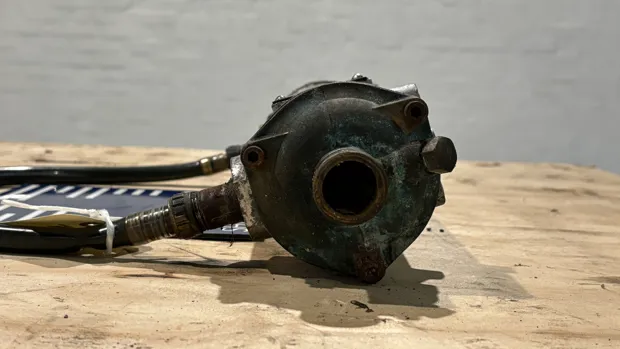 Image 5 of 8 - Bowman - EC140