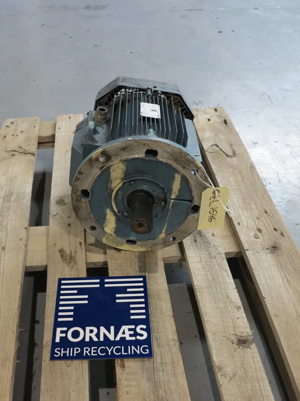 Image 2 of 3 - ABB - M3AA 132 SB