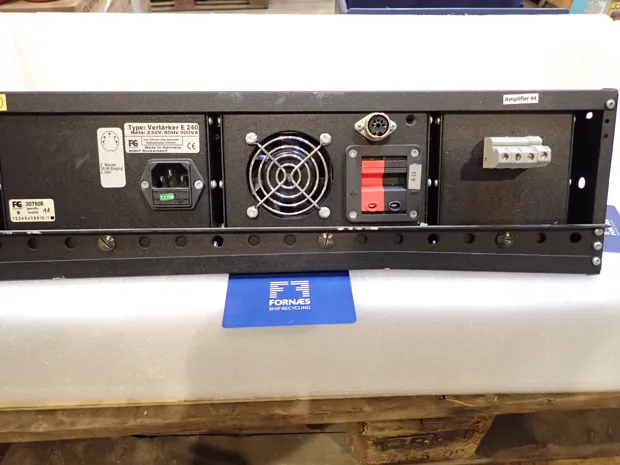 Image 2 of 3 - FG ELEKTRONIK - Vertärker E240