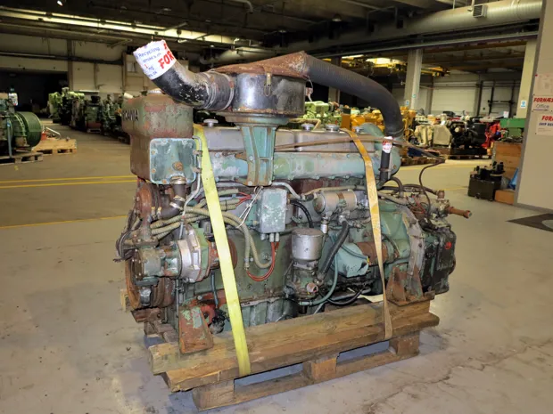 Image 3 of 8 - Scania - DS11 R82ABV