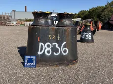 D836