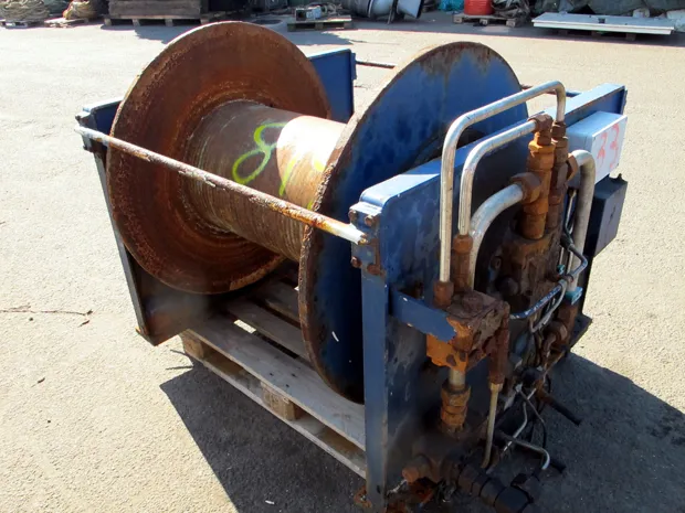 Image 1 of 3 - Trawl winch