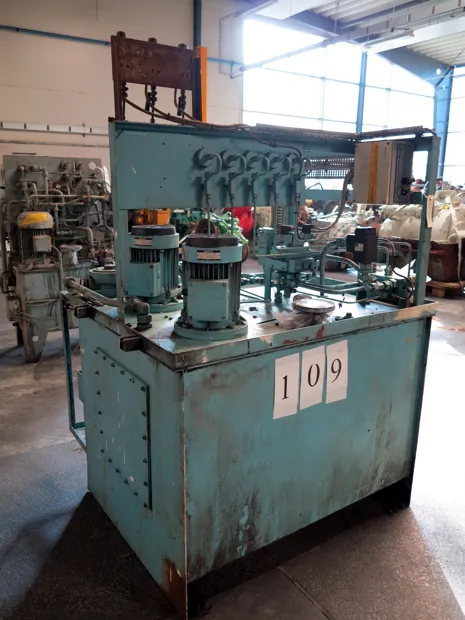 Image 1 of 2 - HS109