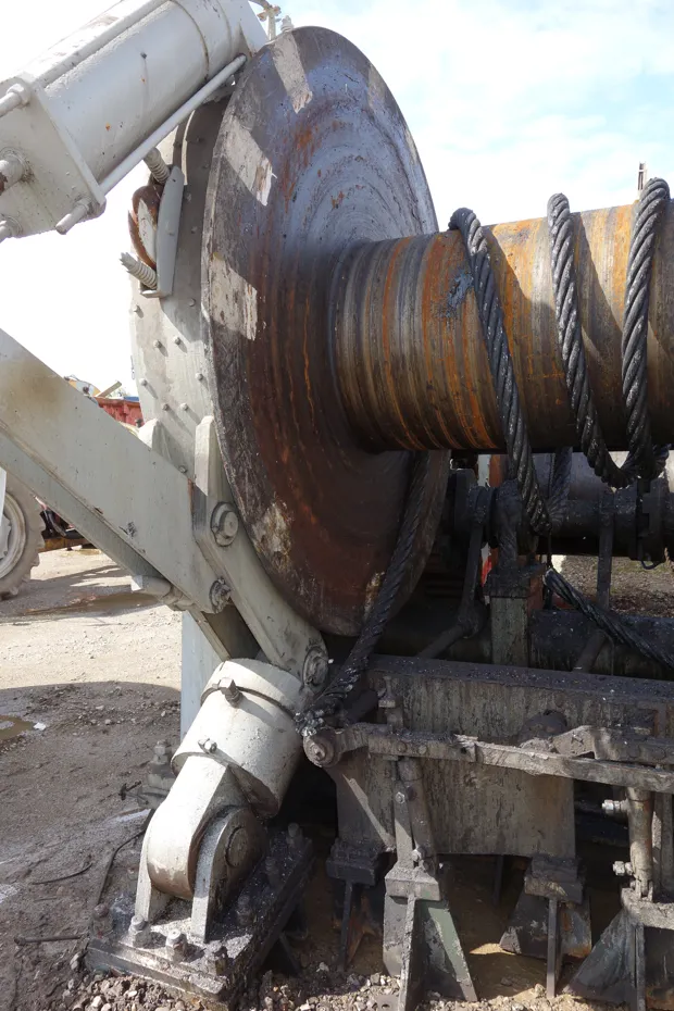 Image 9 of 9 - Waterfall towing winch