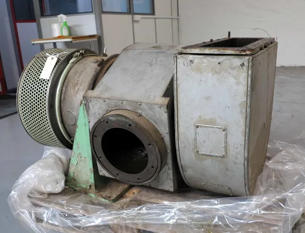 Image 2 of 5 - MAN B&W-SsangYong - NR 20/R149