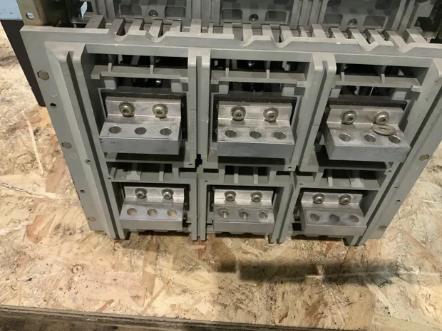 Image 5 of 5 - Merlin Gerin - NW12H1