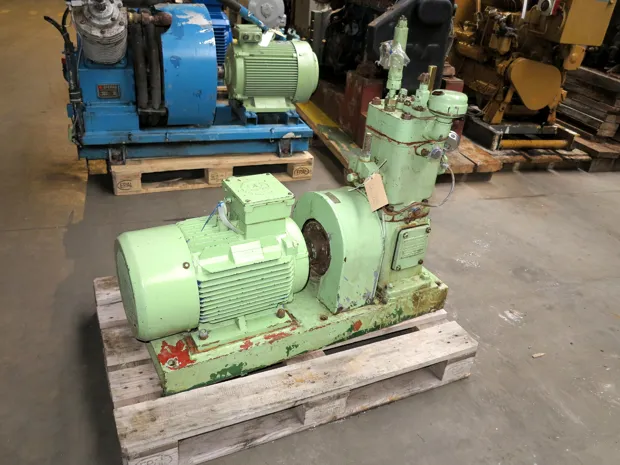 Image 2 of 4 - Sperre - HVI/120