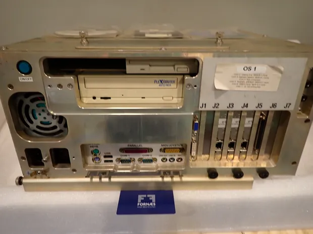 Image 1 of 3 - Kongsberg - COS200 KG UNIT