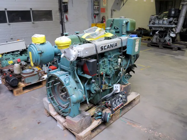 Image 1 of 5 - Scania - D8 Variant M 01 NV