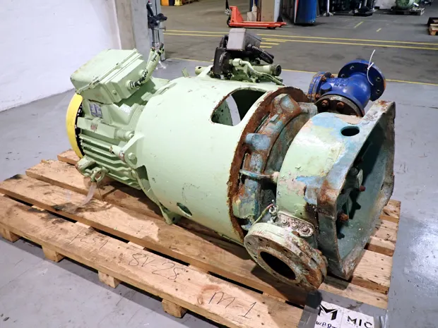 Image 1 of 6 - Hamworthy - D5 X 3VP