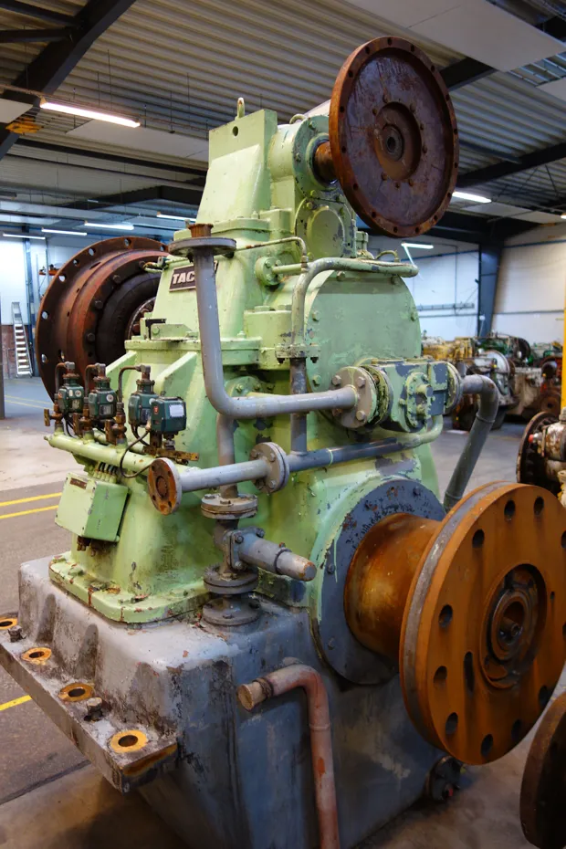 Image 5 of 7 - Tacke - HUW-710B