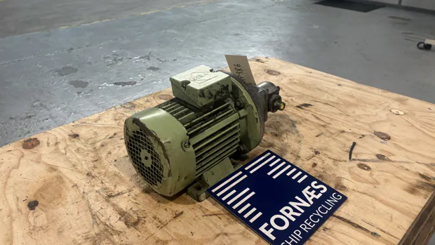 Image 6 of 9 - HP986