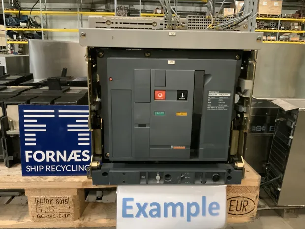 Image 1 of 3 - Merlin Gerin - NW32HA