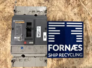 Merlin Gerin - Compact