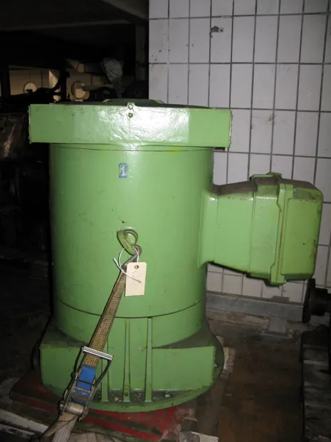 Image 1 of 2 - NEBB - QOVXY 315 M4 BC