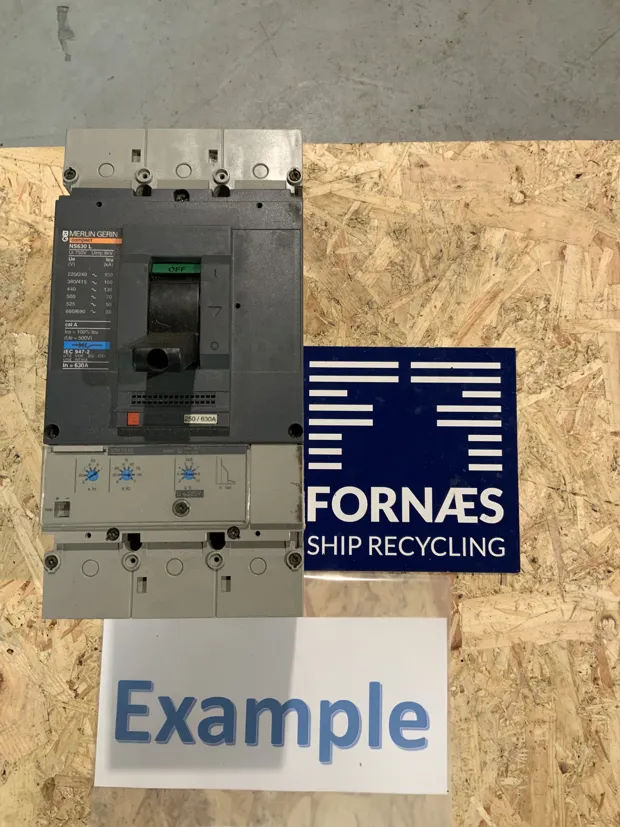 Image 1 of 2 - Merlin Gerin - NS630L