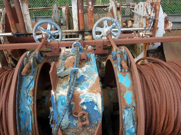 Image 4 of 8 - Trawl winch