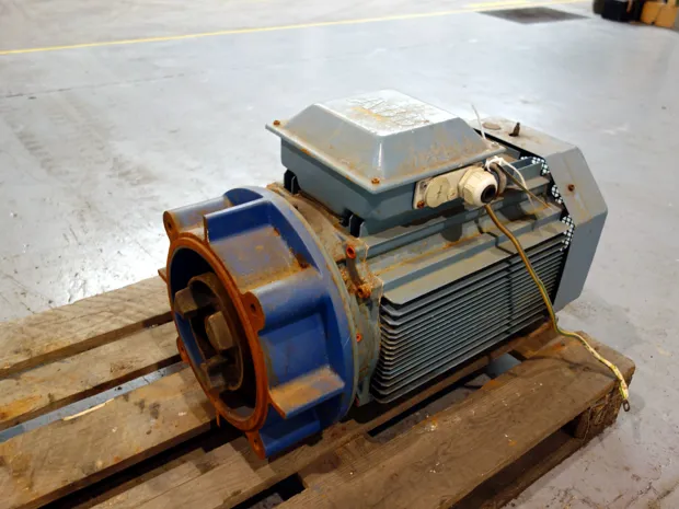 Image 1 of 4 - ABB - M3AA 200 ML?4