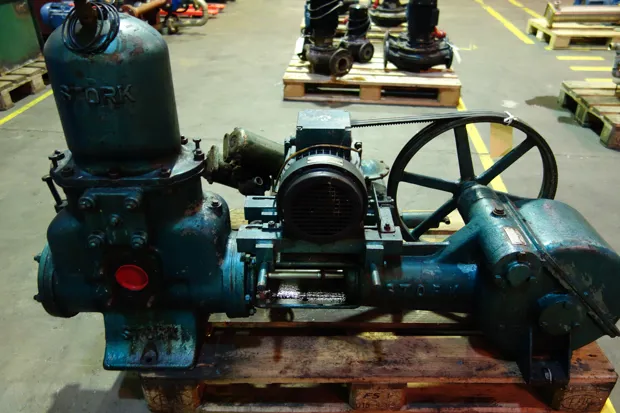 Image 2 of 3 - Stork - SP 2 001